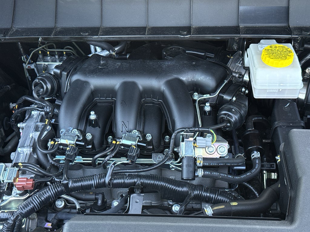 2025 Nissan Pathfinder S