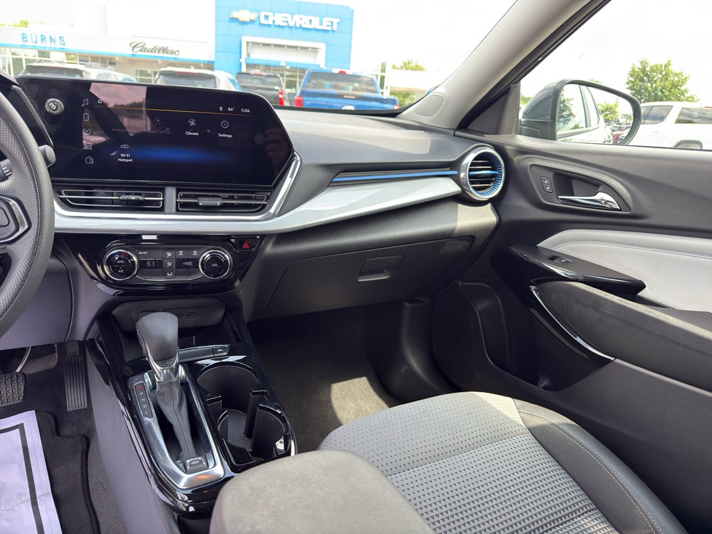 2025 Chevrolet Trax LT