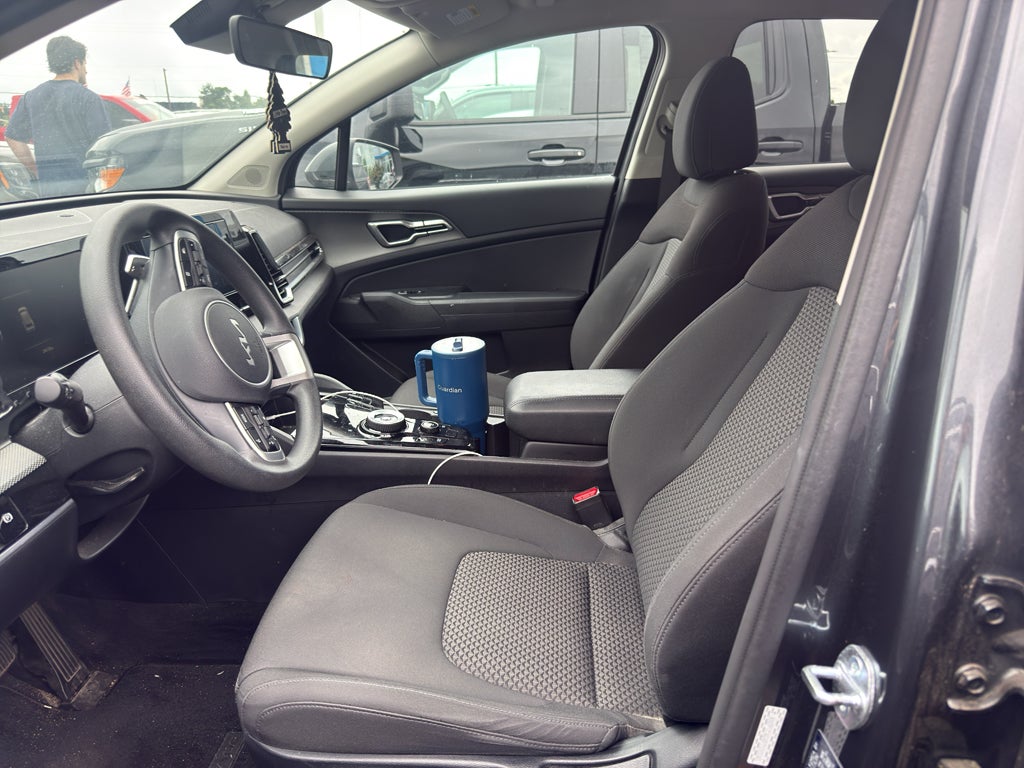 2023 Kia Sportage Hybrid LX