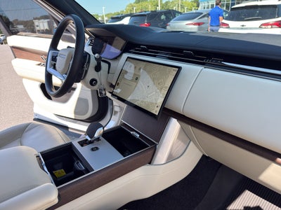 2024 Land Rover Range Rover SE