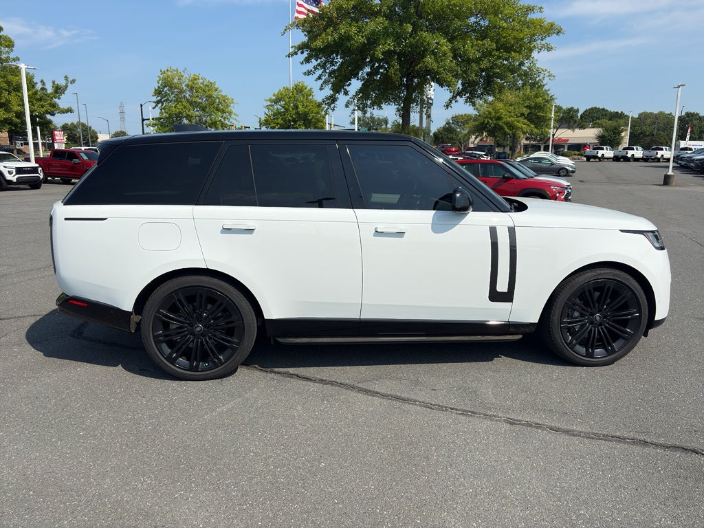 2024 Land Rover Range Rover SE