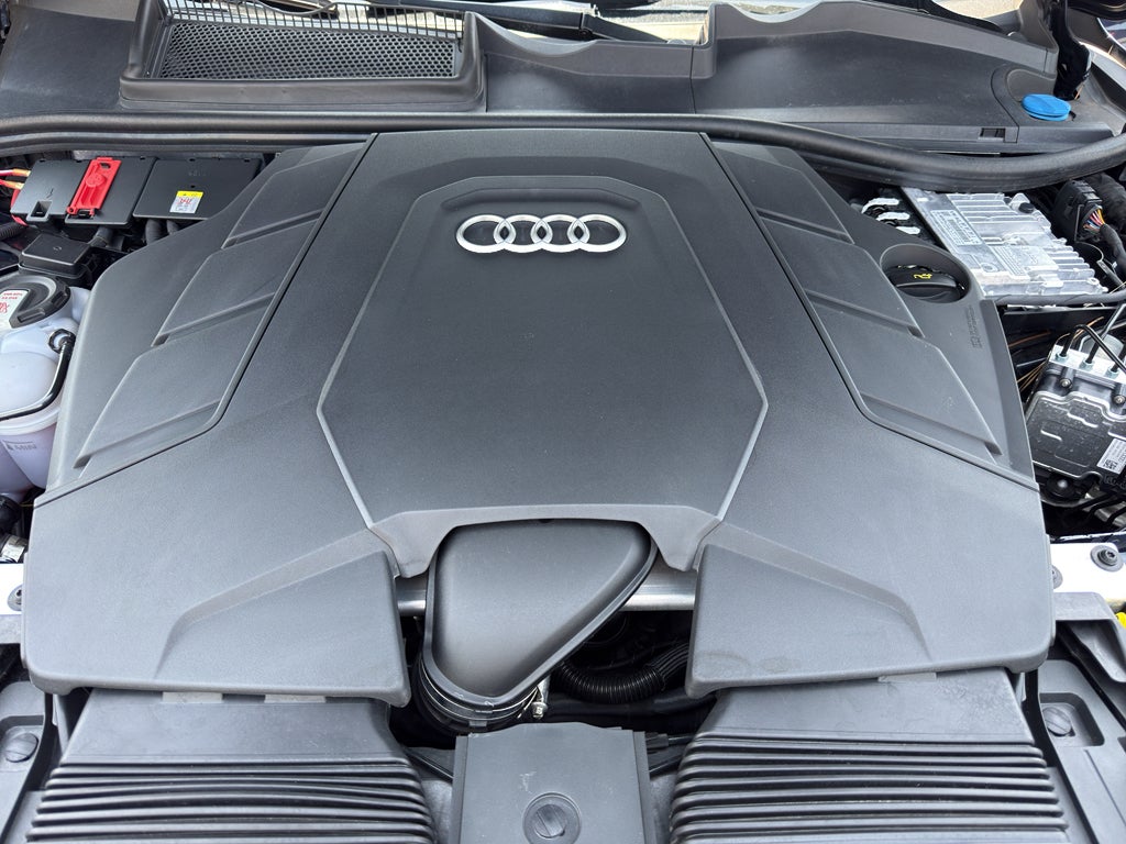 2025 Audi Q7 Premium Plus